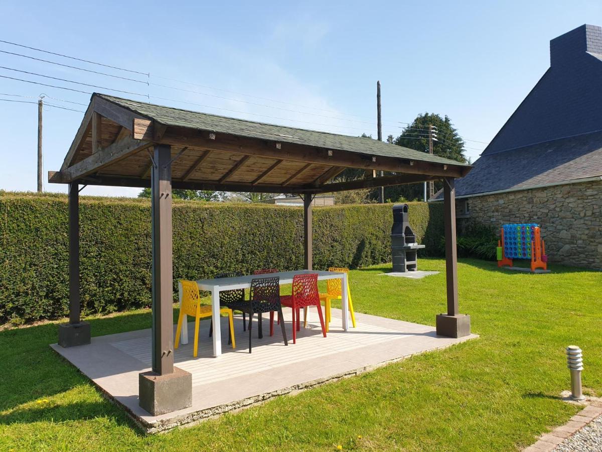 Charming Traditional 2-Bed Cottage Near Plémet Exteriör bild