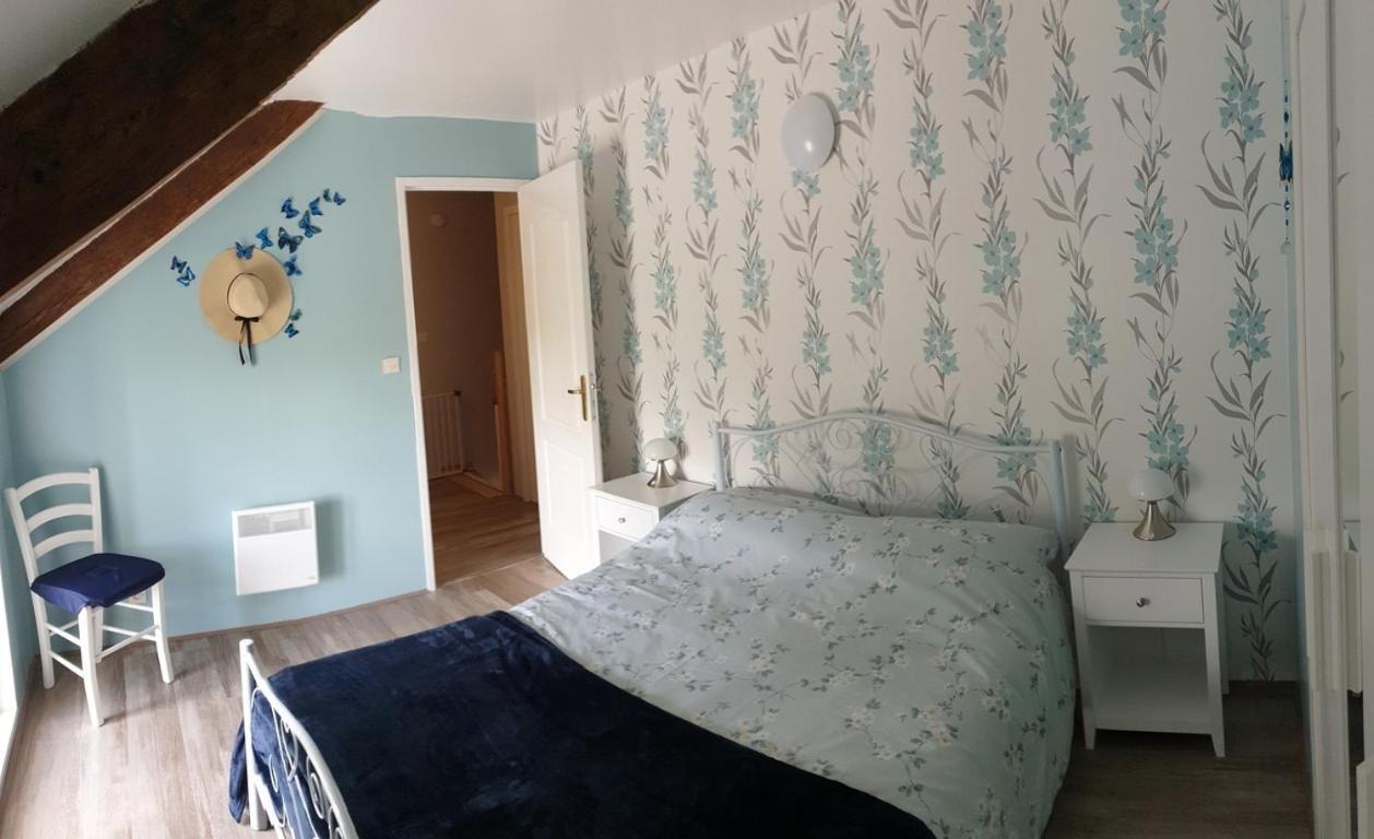 Charming Traditional 2-Bed Cottage Near Plémet Exteriör bild