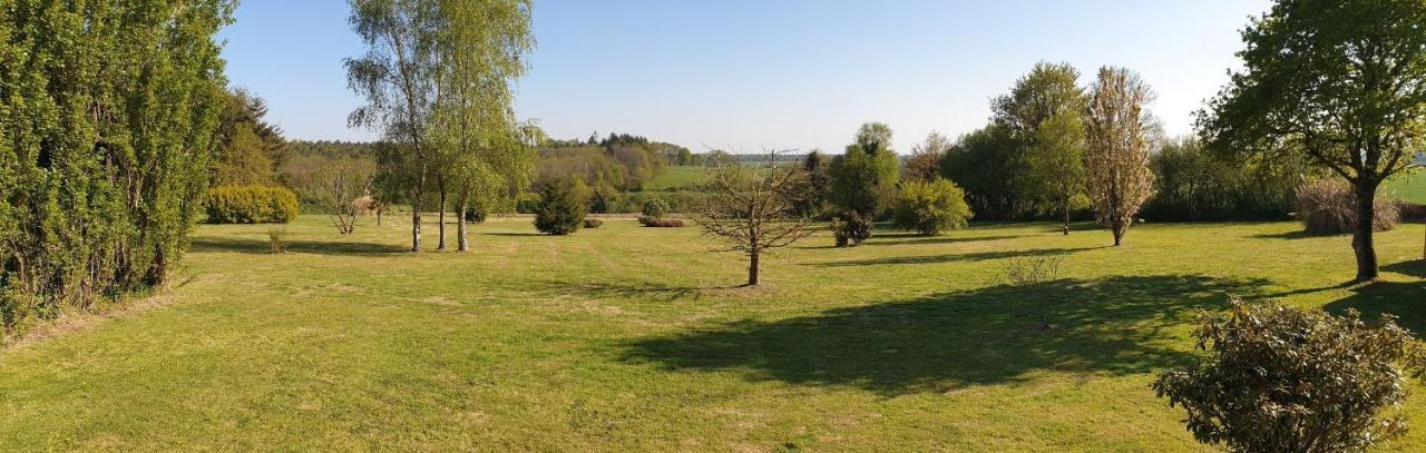 Charming Traditional 2-Bed Cottage Near Plémet Exteriör bild
